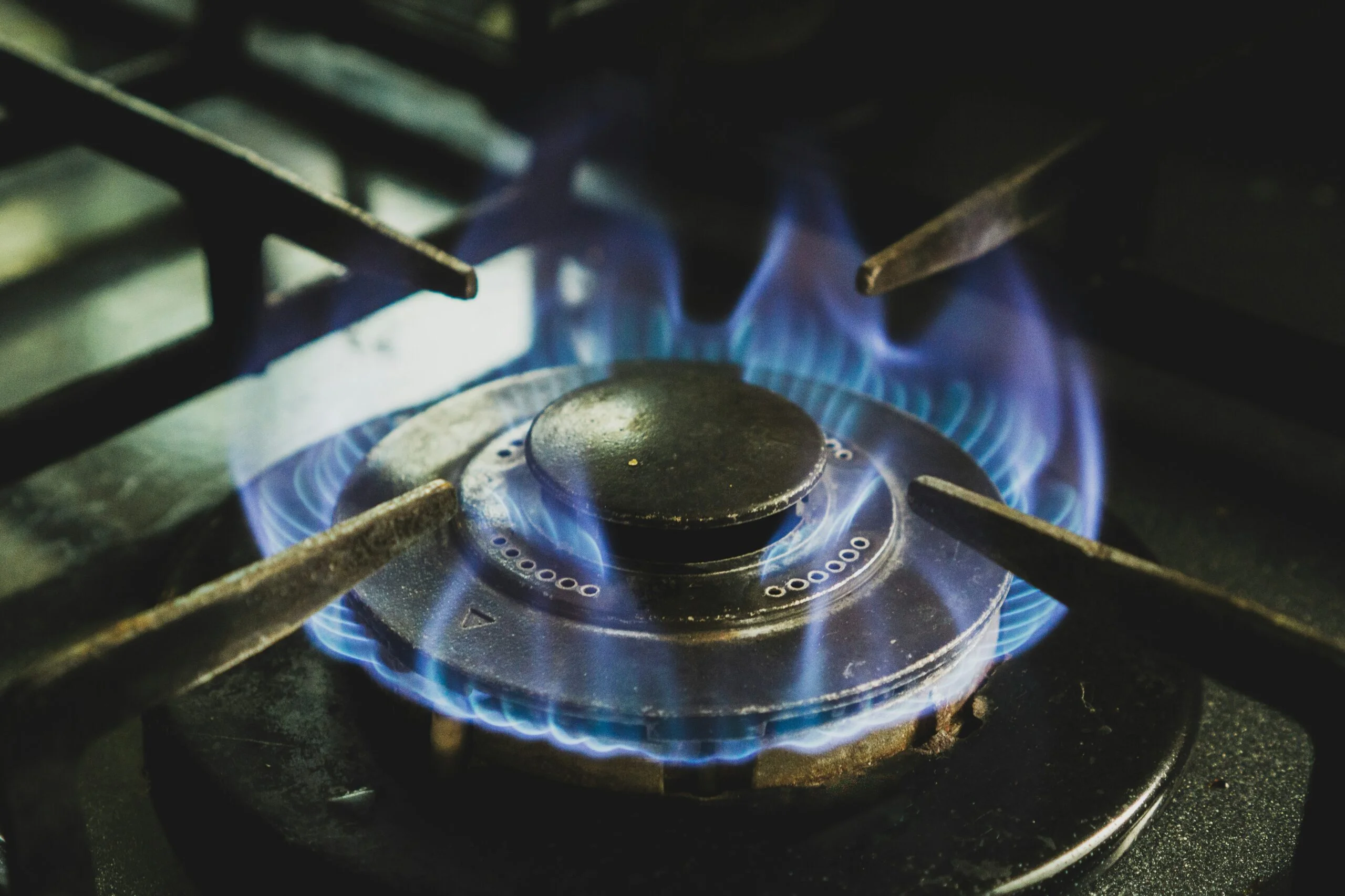 How Do I Clean A Clogged Burner On A Gas Grill?