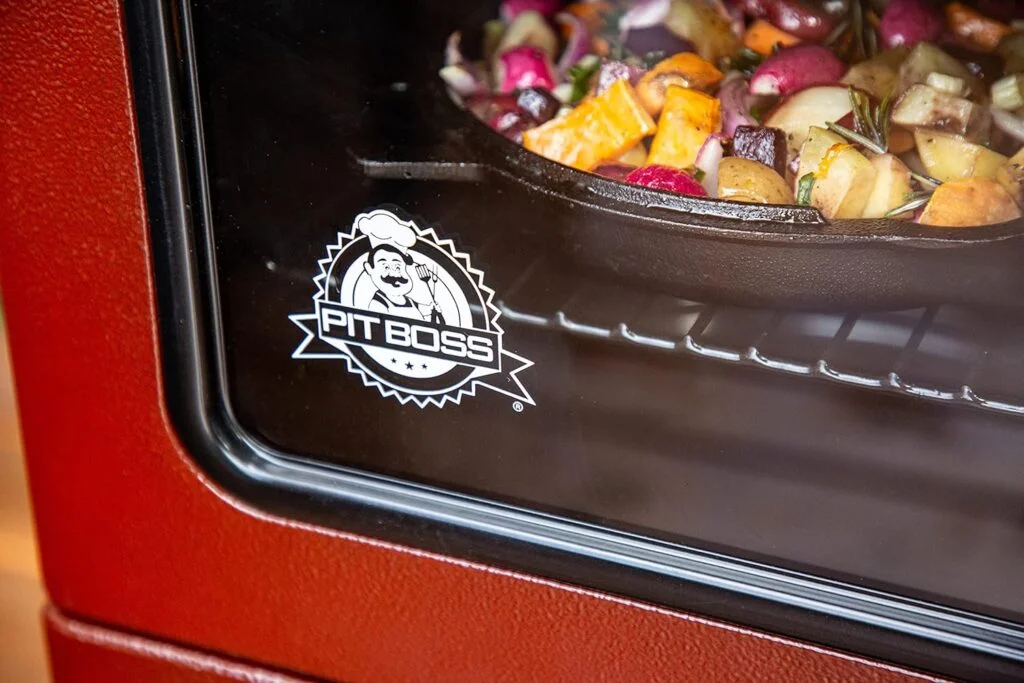 Pit Boss Grills PBV3G1 Vertical Smoker, Red Hammertone 684 sq inches (pack of 1)