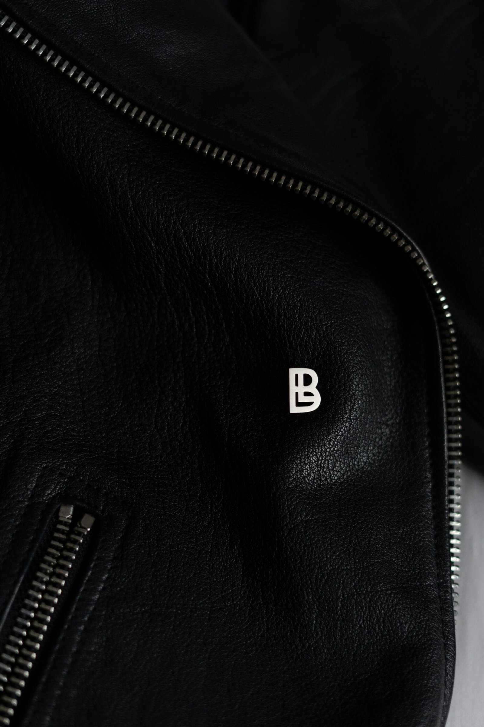 What Are The Essential Grill Sauce Pots And Basting Brushes?