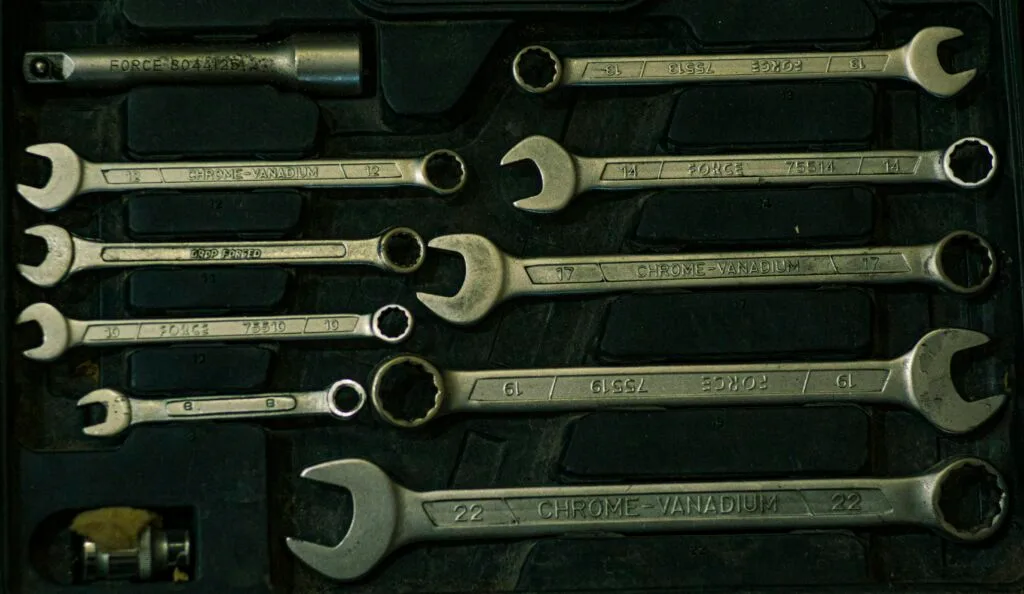 What Should Be In A Grill Tool Set?